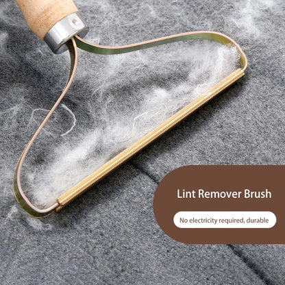 Ultimate Portable Pet Hair Remover Brush - Effortlessly Clean Lint, Fur & More from Clothes, Furniture & Carpets!